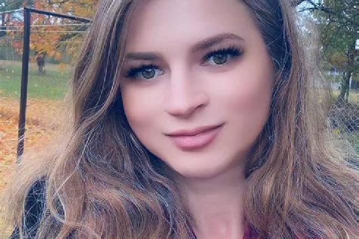 Abigail, 34 — Escort in Gowarczow, Poland