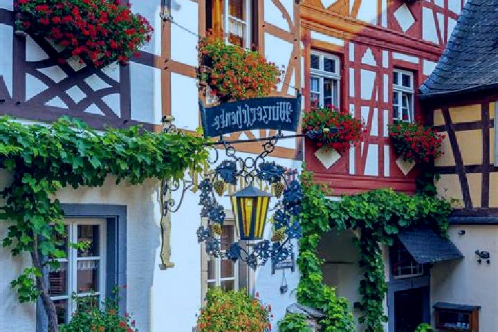 Abigail, 34 — Escort in Moenkloh, Germany