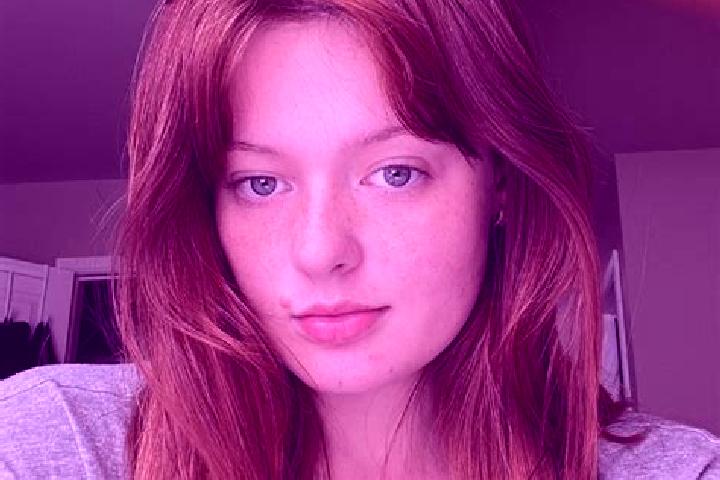 Abigail, 35, a auburn amber-eyed mixed companion based in Kenzingen. Offering Massage, OWO, A-Level, CIM, BDSM. Available for incall and outcall, overnight b...