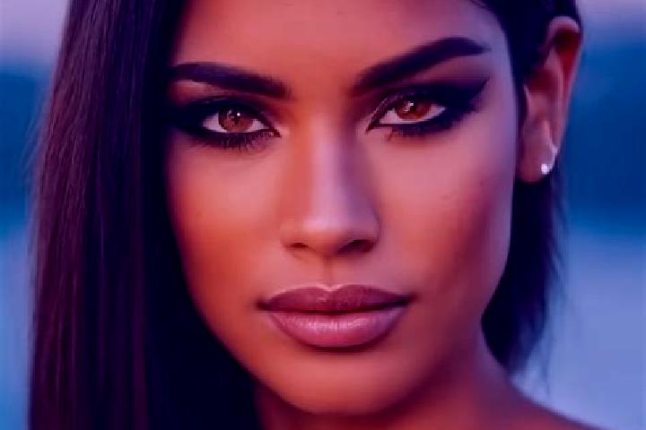 Abigail, 35, a blonde amber-eyed latina companion based in Kutorejo. Offering Prostate Massage, Overnight, CIM, Domination. Available for incall and outcall,...
