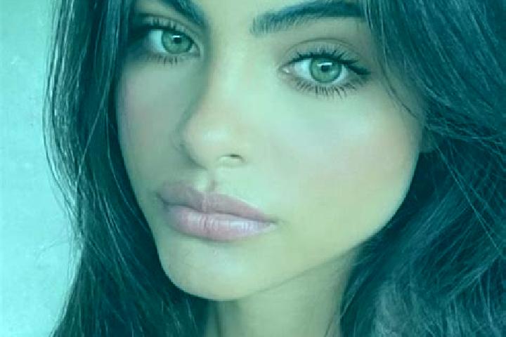 Abigail, 35, a brunette dark-eyed indian companion based in Boa Vista do Cadeado. Offering Striptease, A-Level, Girlfriend Experience, Fetish, Overnight. Ava...