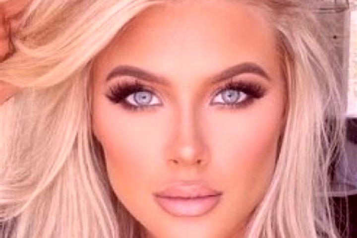 Abigail, 35, a platinum blonde brown-eyed indian companion based in Netherley. Offering Overnight, Duos, Fetish. Available for incall and outcall, day and ev...