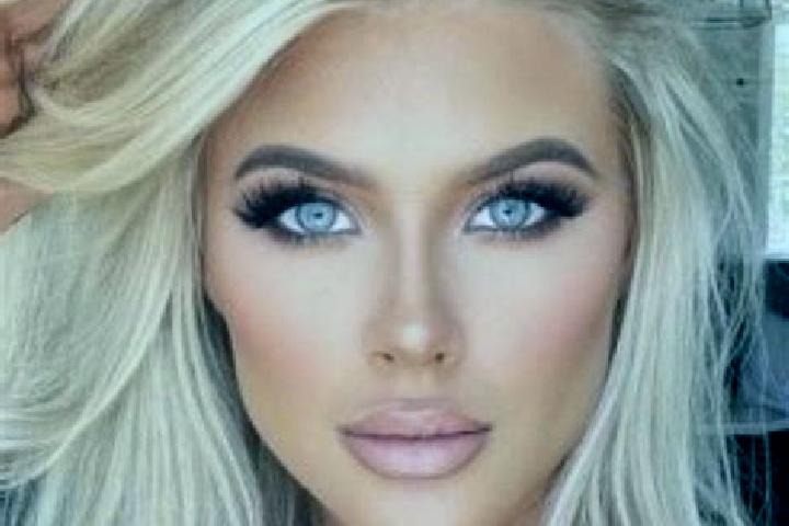 Abigail, 35, a platinum blonde grey-eyed caribbean companion based in Jujutla. Offering Roleplay, Massage. Available for incall and outcall, overnight bookin...