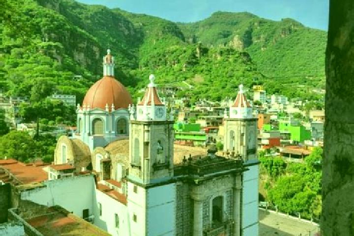 Abigail, 35 — Escort in Mayanalan, Mexico