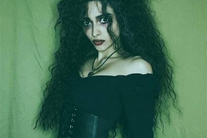 Abigail, 36, a brunette grey-eyed european companion based in Long Thanh. Offering Fetish, Duos, BDSM, Party Girl. Available for incall and outcall, day and ...