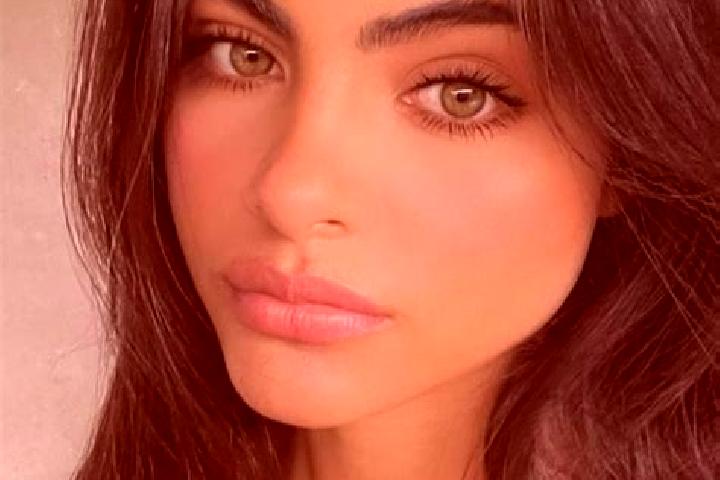 Abigail, 36, a chestnut dark-eyed indian companion based in Pakis. Offering Duos, Party Girl, Girlfriend Experience. Available for incall and outcall, day an...