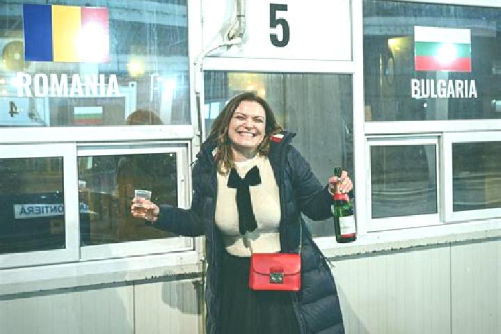 Abigail, 36 — Escort in Belciugatele, Romania