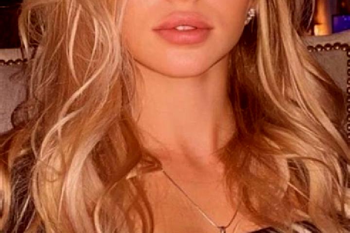 Abigail, 36 — Escort in Radisnyy Sad, Ukraine