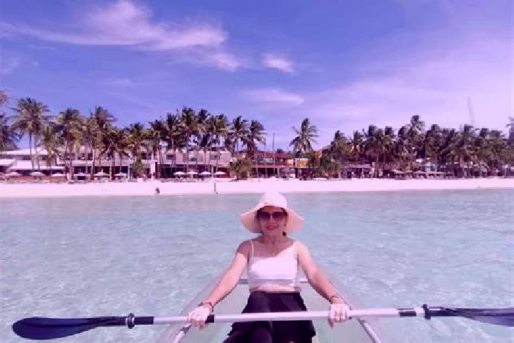 Abigail, 36 — Escort in Tambongon, Philippines