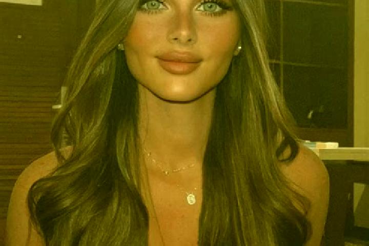 Abigail, 37, a brunette dark-eyed mixed companion based in Mir. Offering Couples, Dinner Date, Massage. Available for incall and outcall, day and evening dates.