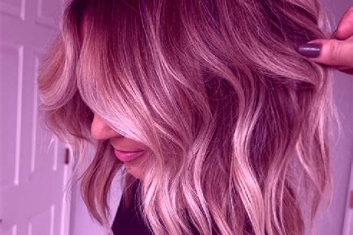 Abigail, 37, a dark blonde dark-eyed caucasian companion based in Nigbaoa. Offering OWO, BDSM, Duos. Available for incall and outcall, day and evening dates.