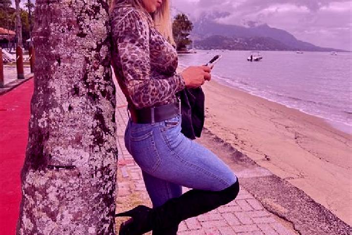 Abigail, 37 — Escort in Candido Sales, Brazil