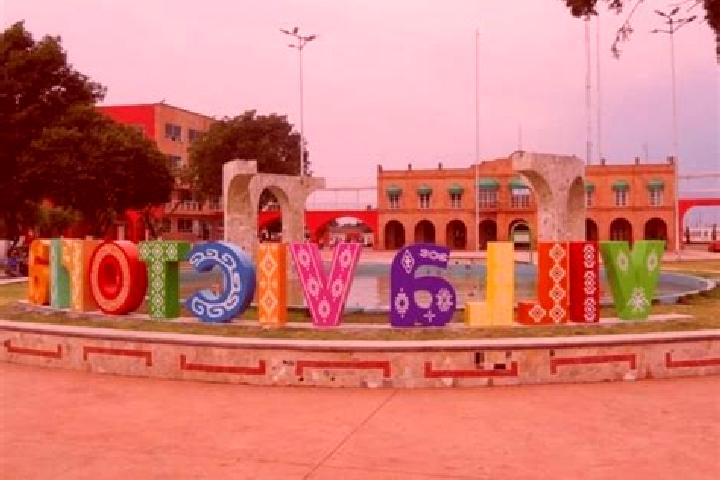 Abigail, 37 — Escort in Villa Victoria, Mexico