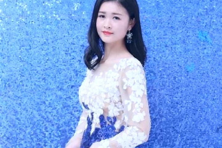 Abigail, 38 — Escort in Qiaoting, China