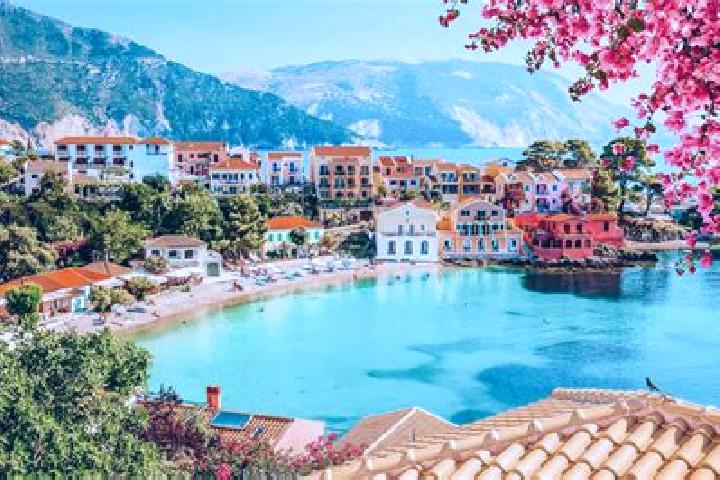 Abigail, 38 — Escort in Vyroneia, Greece