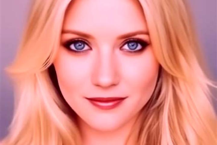 Abigail, 39, a blonde dark-eyed mixed companion based in Seyyedan. Offering Striptease, Overnight, Prostate Massage. Available for incall and outcall, day an...