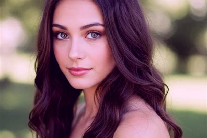 Addison, 20, a brunette hazel-eyed indian companion based in Scitarjevo. Offering Duos, GFE, Girlfriend Experience. Available for incall and outcall, overnig...