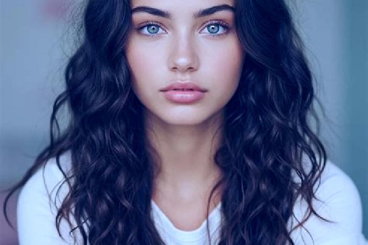 Addison, 20, a brunette hazel-eyed mediterranean companion based in Cova Figueira. Offering Striptease, Prostate Massage. Available for incall and outcall, o...