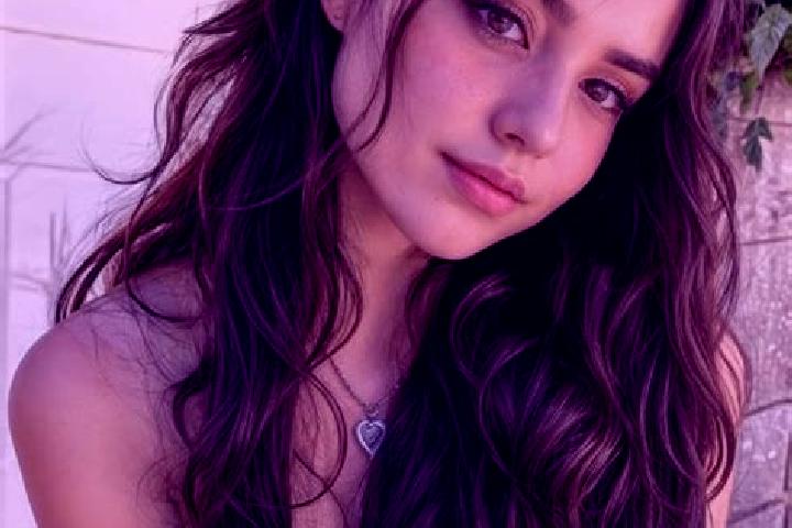 Addison, 20, a dark blonde hazel-eyed middle eastern companion based in Trennewurth. Offering Roleplay, Tantra, Prostate Massage. Available for incall and ou...