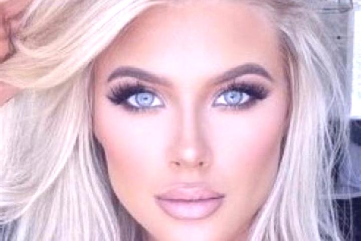 Addison, 20, a platinum blonde grey-eyed caucasian companion based in Tierras Nuevas Poniente. Offering Couples, Massage, Roleplay, Tantra. Available for inc...