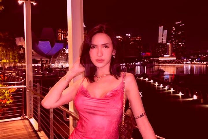 Addison, 20 — Escort in Greenwich, Australia