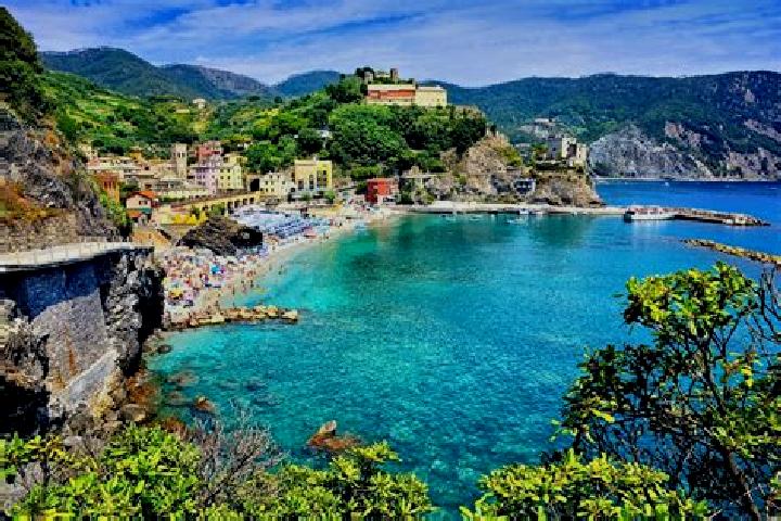 Addison, 20 — Escort in Monterosso, Italy