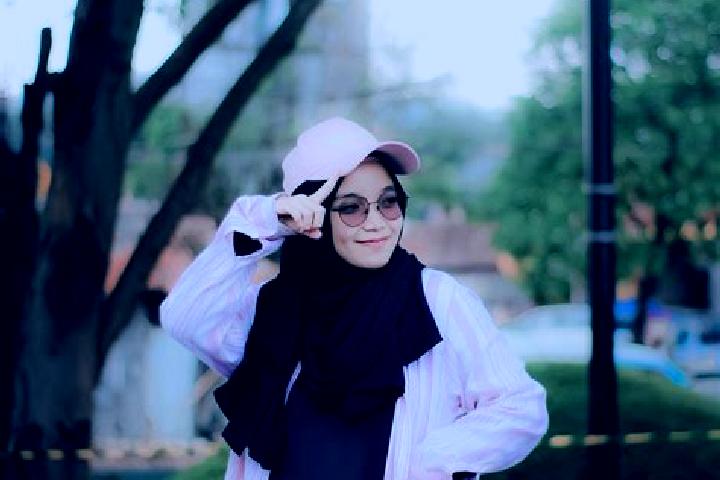 Addison, 20 — Escort in Pelau, Indonesia
