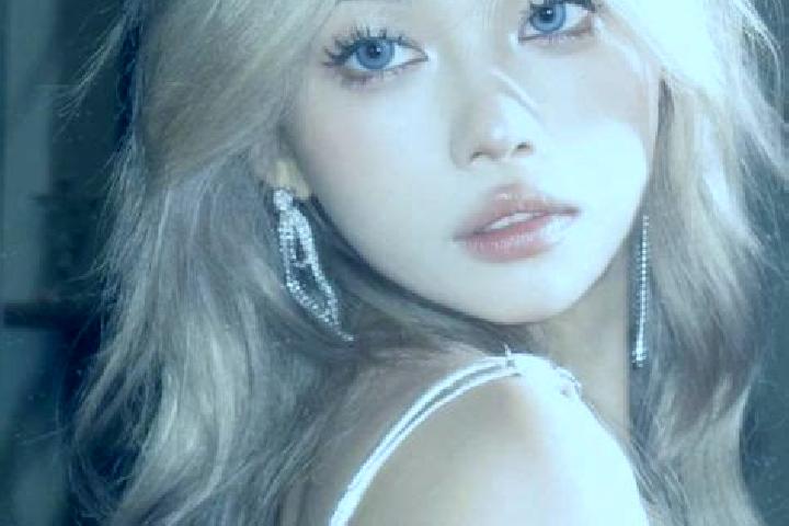 Addison, 21, a blonde amber-eyed asian companion based in Rajo Khanani. Offering Domination, Striptease, Party Girl, Overnight. Available for incall and outc...