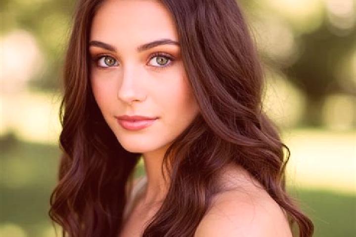 Addison, 21, a brunette hazel-eyed middle eastern companion based in Huandoval. Offering 69, Duos, Dinner Date, OWO. Available for incall and outcall, day an...