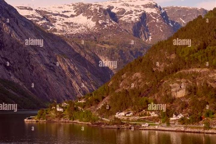 Addison, 21 — Escort in Eidfjord, Norway