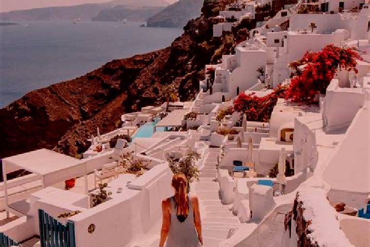 Addison, 21 — Escort in Oia, Greece