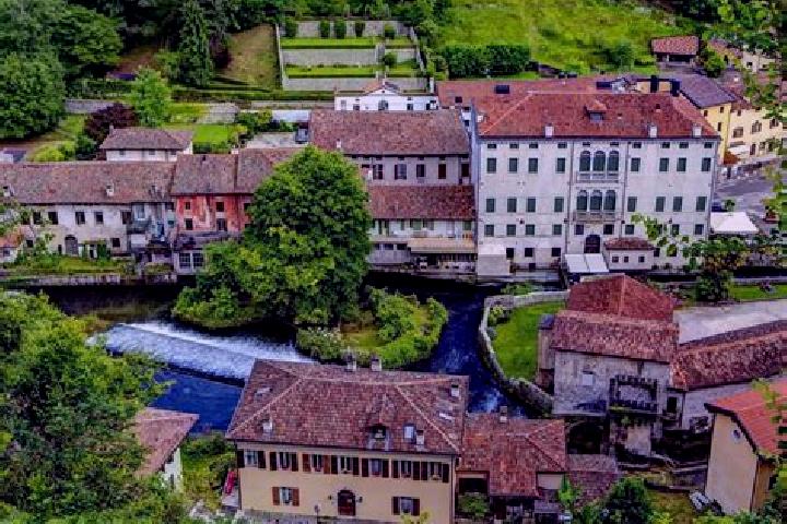 Addison, 21 — Escort in Passirano, Italy