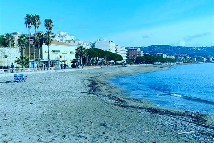 Addison, 21 — Escort in San Bartolomeo al Mare, Italy