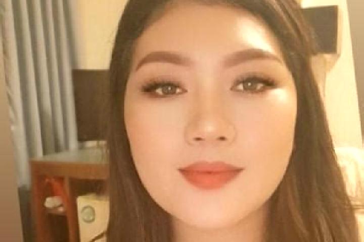 Addison, 22, a chestnut brown-eyed asian companion based in Avon Park. Offering GFE, Girlfriend Experience, OWO, Prostate Massage. Available for incall and o...