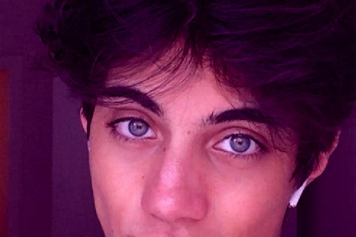 Addison, 22, a chestnut green-eyed caucasian companion based in Ghana Town. Offering Striptease, OWO, Tantra, Girlfriend Experience, Travel Companion. Availa...