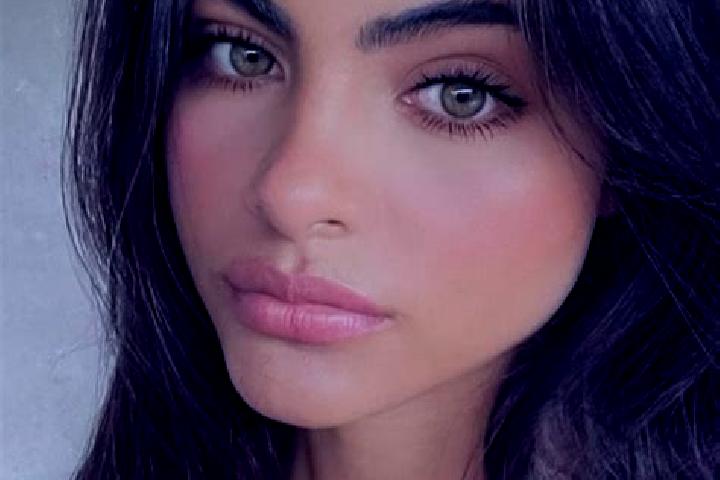 Addison, 22, a dark blonde dark-eyed indian companion based in Wingerworth. Offering OWO, 69, Couples. Available for incall and outcall, overnight bookings a...