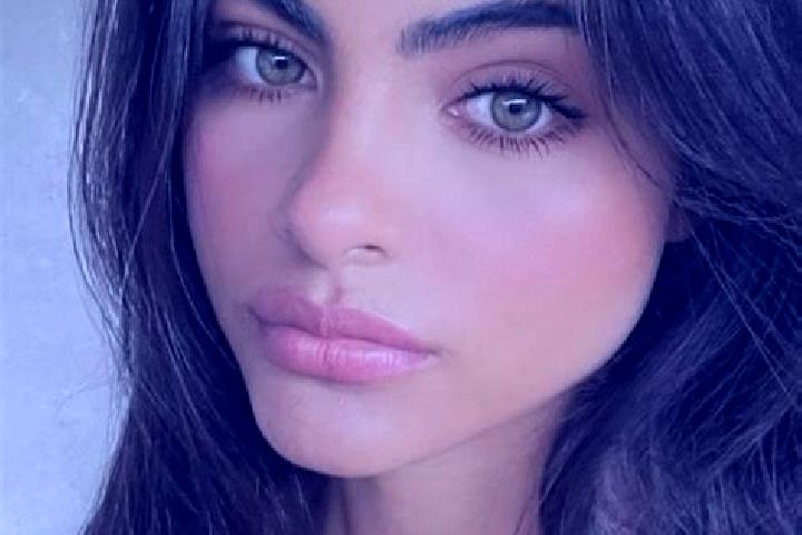 Addison, 23, a brunette brown-eyed middle eastern companion based in Mali Kanivtsi. Offering Overnight, Erotic Massage, Domination. Available for incall and ...