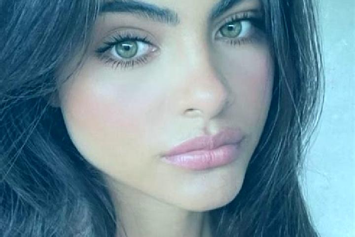 Addison, 23, a brunette dark-eyed indian companion based in Oluklu. Offering Travel Companion, Prostate Massage, Girlfriend Experience. Available for incall ...