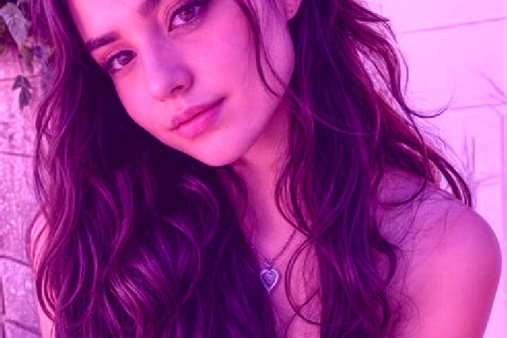 Addison, 23, a red hazel-eyed mediterranean companion based in Cavan. Offering Couples, Travel Companion, Girlfriend Experience, Erotic Massage. Available fo...