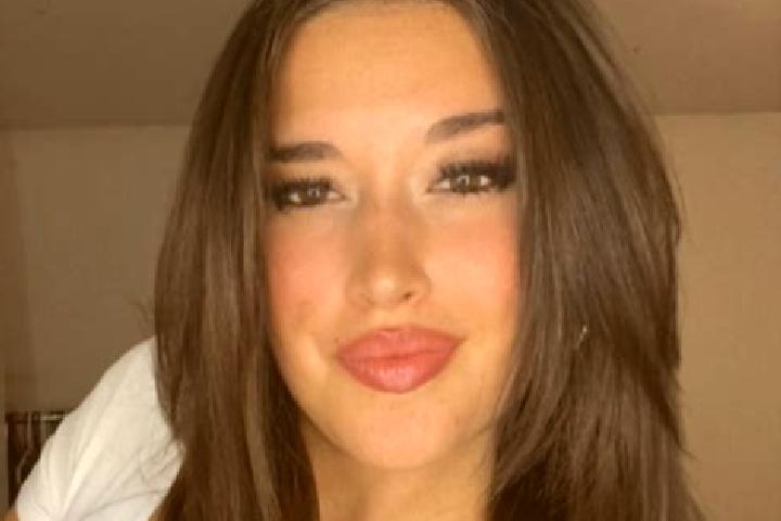 Addison, 23 — Escort in Massena, United States