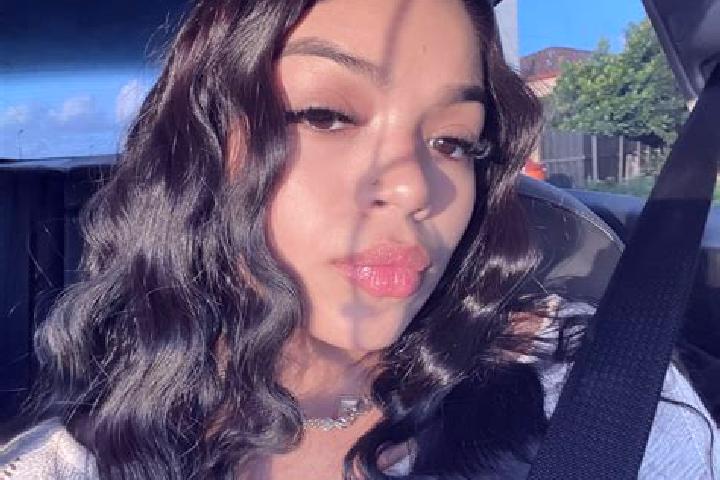 Addison, 24, a auburn brown-eyed latina companion based in Santa Maria Totoltepec. Offering Massage, Fetish, Overnight. Available for incall and outcall, ove...