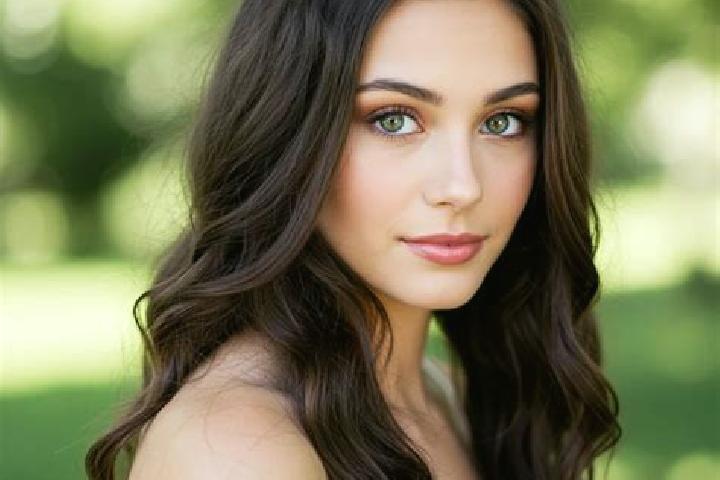 Addison, 24, a brunette hazel-eyed slavic companion based in Uptown. Offering Girlfriend Experience, BDSM, 69. Available for incall and outcall, day and even...