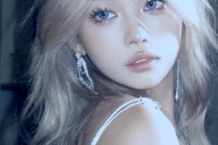 Addison, 24, a platinum blonde hazel-eyed asian companion based in Kimball. Offering Overnight, Roleplay, OWO. Available for incall and outcall, day and even...