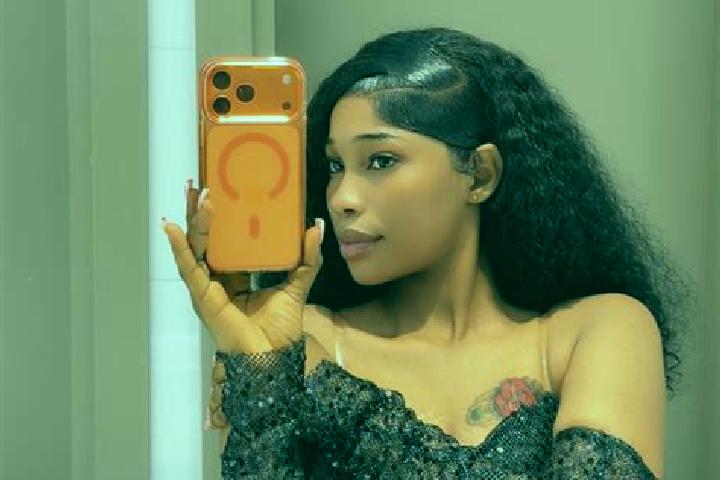 Addison, 24 — Escort in Camayenne, Guinea