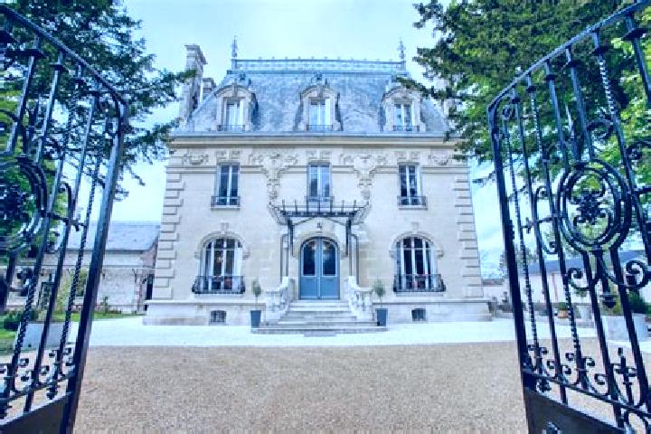 Addison, 24 — Escort in Tourouvre, France