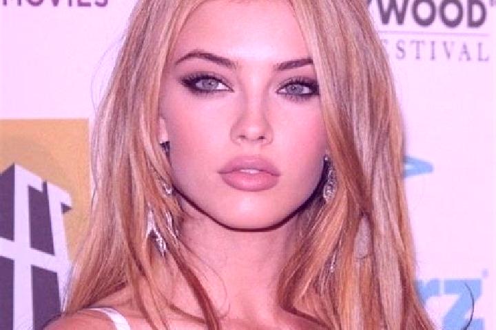 Addison, 25, a blonde hazel-eyed caucasian companion based in Kafr Buhum. Offering Girlfriend Experience, 69, Deep French Kissing, Overnight. Available for i...