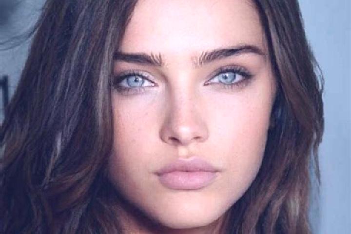 Addison, 25, a brunette amber-eyed middle eastern companion based in Buronga. Offering Overnight, Party Girl, Girlfriend Experience. Available for incall and...