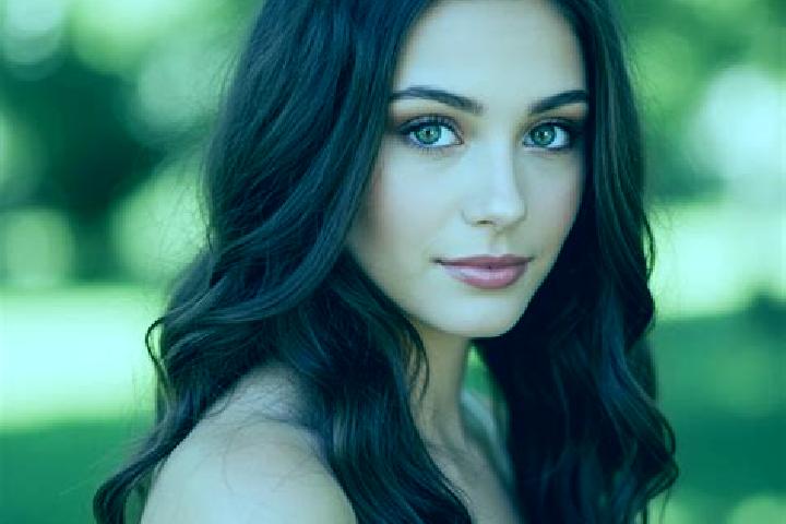 Addison, 25, a brunette hazel-eyed caucasian companion based in Meranges. Offering OWO, Dinner Date, Girlfriend Experience, Roleplay. Available for incall an...