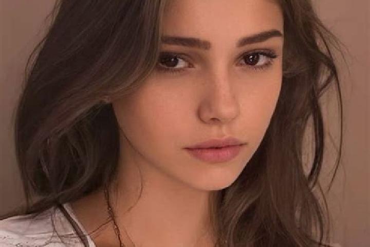 Addison, 25, a chestnut hazel-eyed slavic companion based in San Juan de Chito. Offering BDSM, 69, CIM. Available for incall and outcall, overnight bookings ...