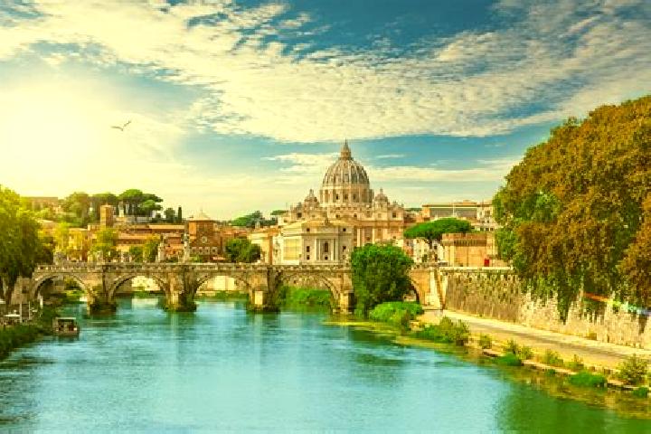 Addison, 25 — Escort in Medesano, Italy